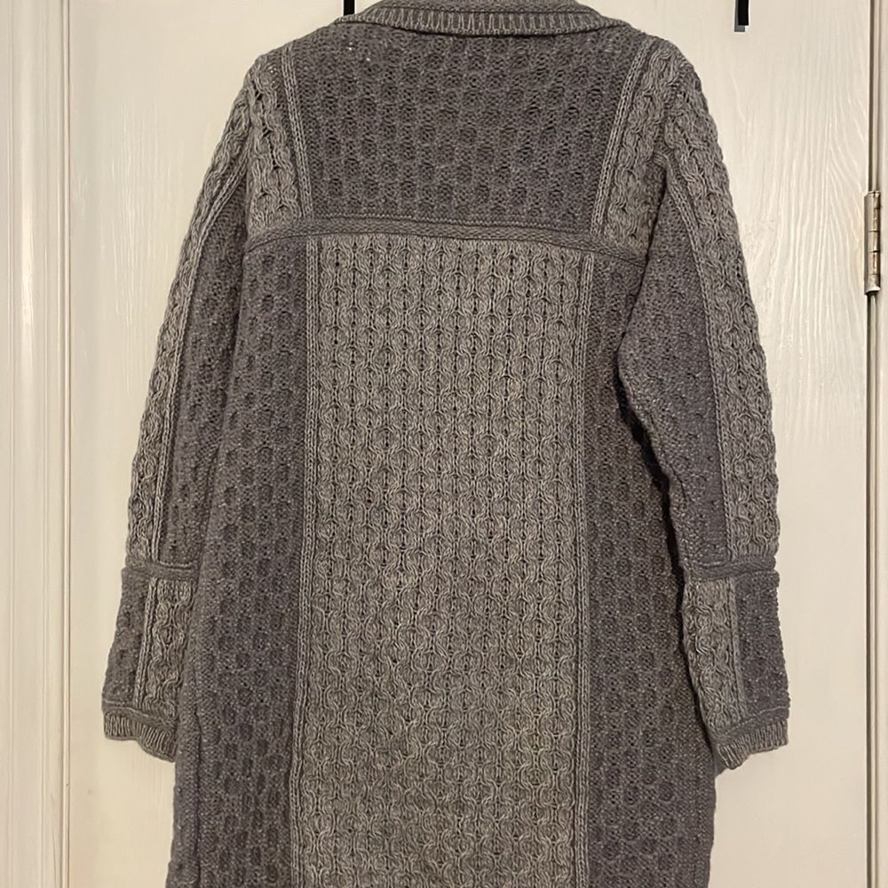 Like new authentic Irish sweater jacket - Picture 6 of 6